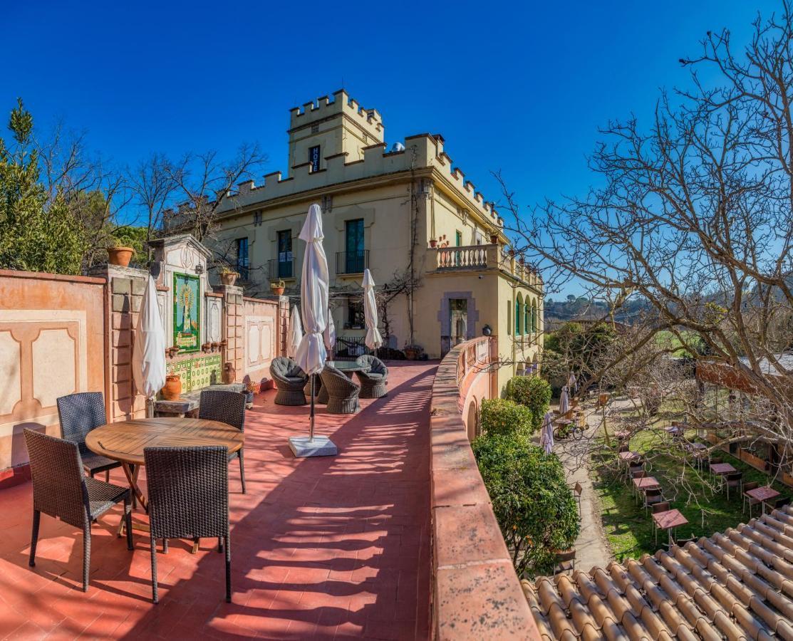 Отель Els Jardins De La Martana Бесалу Экстерьер фото