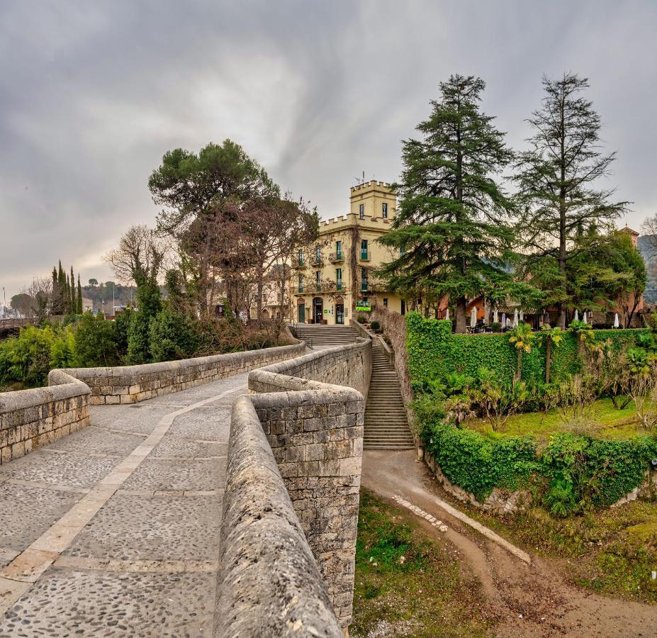 Отель Els Jardins De La Martana Бесалу Экстерьер фото