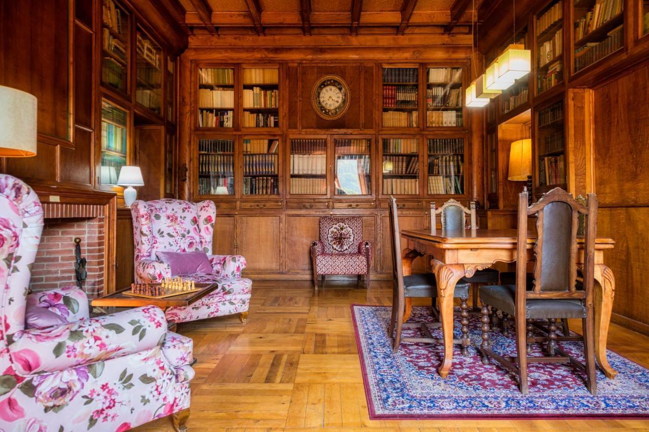 Отель Els Jardins De La Martana Бесалу Экстерьер фото