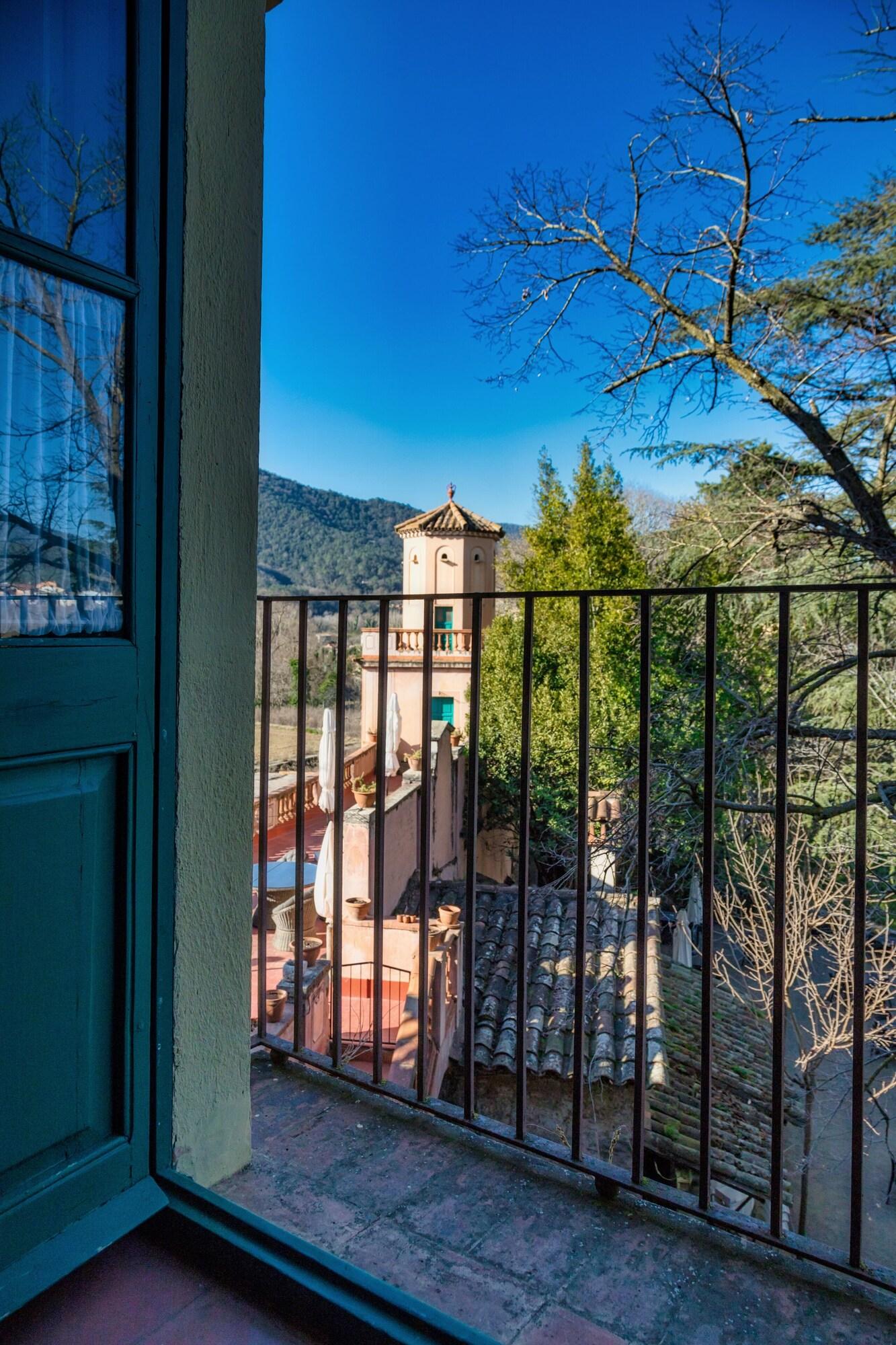 Отель Els Jardins De La Martana Бесалу Экстерьер фото